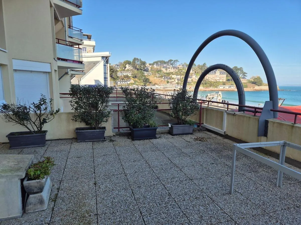 Plage Et Terrasse A Vos Pieds Perros-Guirec 0*,  França