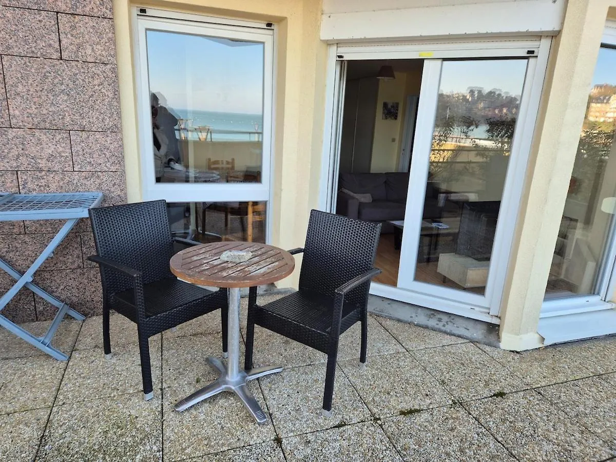 Plage Et Terrasse A Vos Pieds Perros-Guirec Appartamento